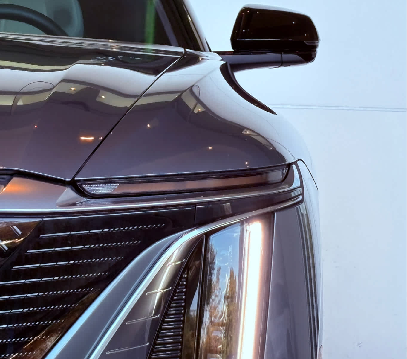 2023 Cadillac Lyriq Luxury photo 8