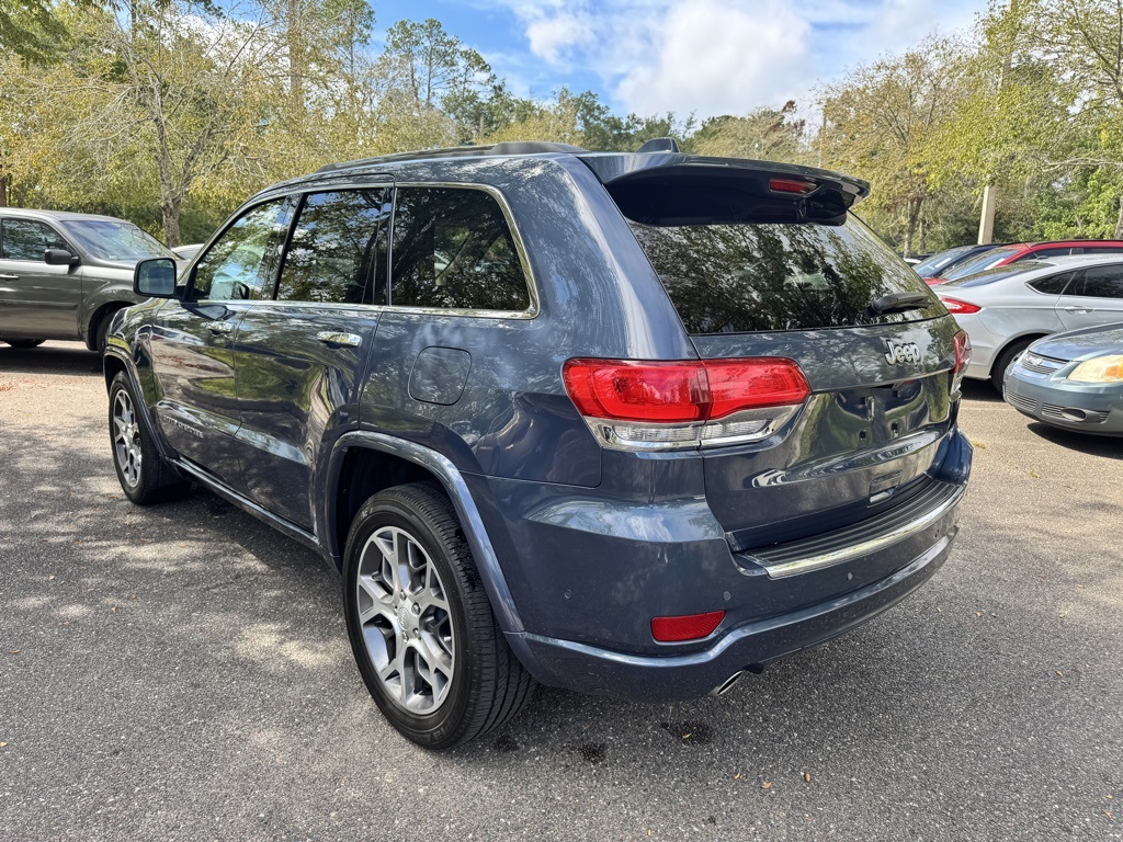 2021 Jeep Grand Cherokee Overland photo 3