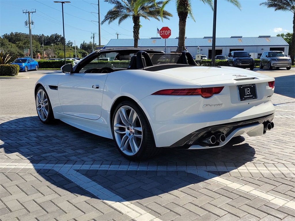 2017 Jaguar F-TYPE R photo 3