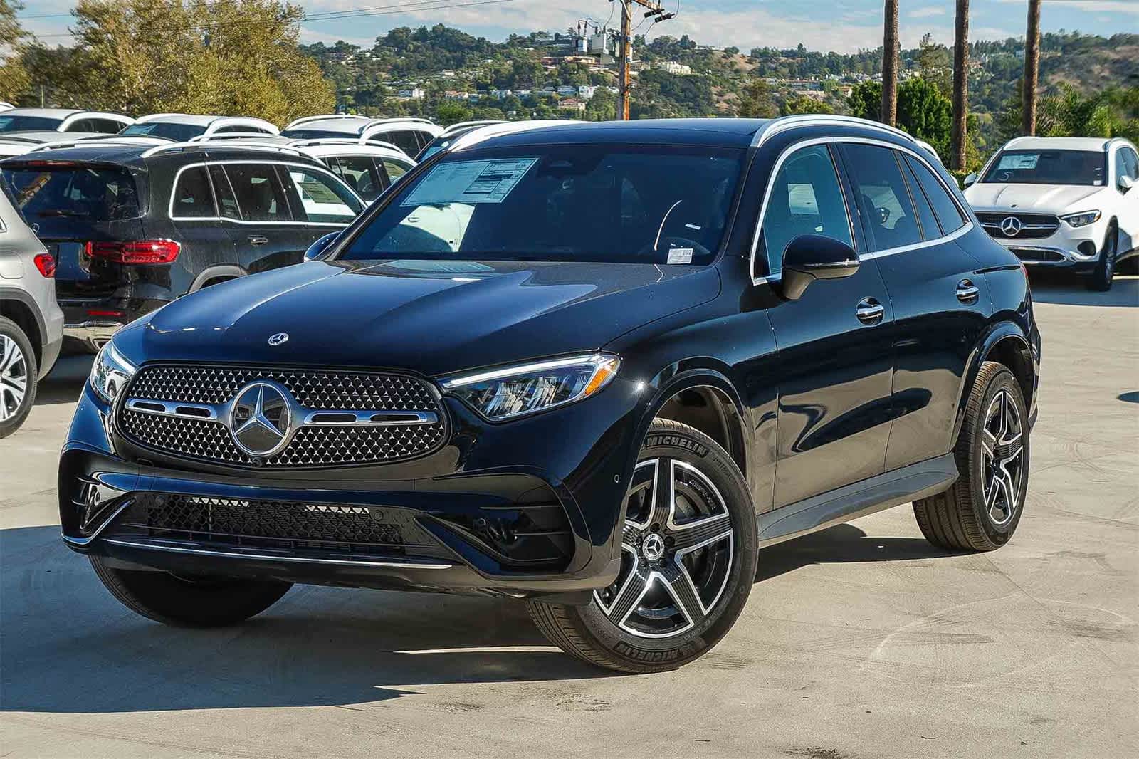 2026 Mercedes-Benz GLC Base's photo