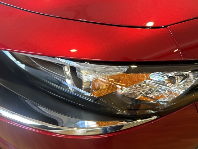 2025 Mazda Mazda3 2.5 s Preferred photo 8