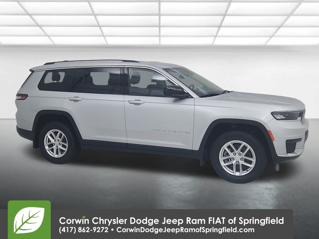 2023 Jeep Grand Cherokee L Laredo's photo