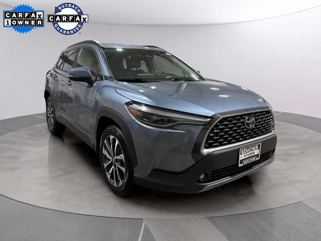 2023 Toyota Corolla Cross XLE's photo