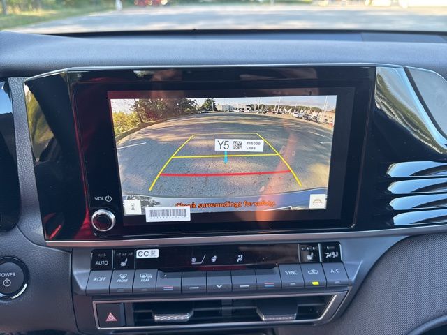 2026 Toyota Camry LE photo 28