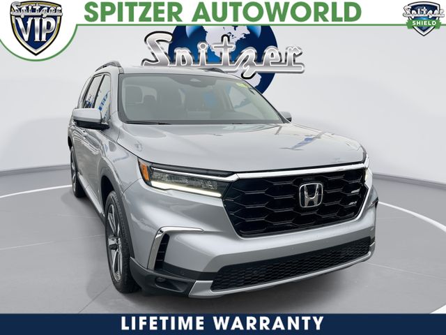 2025 Honda Pilot Touring's photo