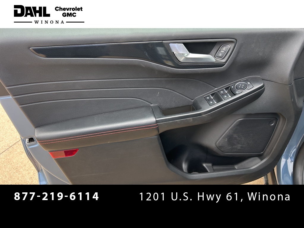 2025 Ford Escape ST-Line Select photo 13