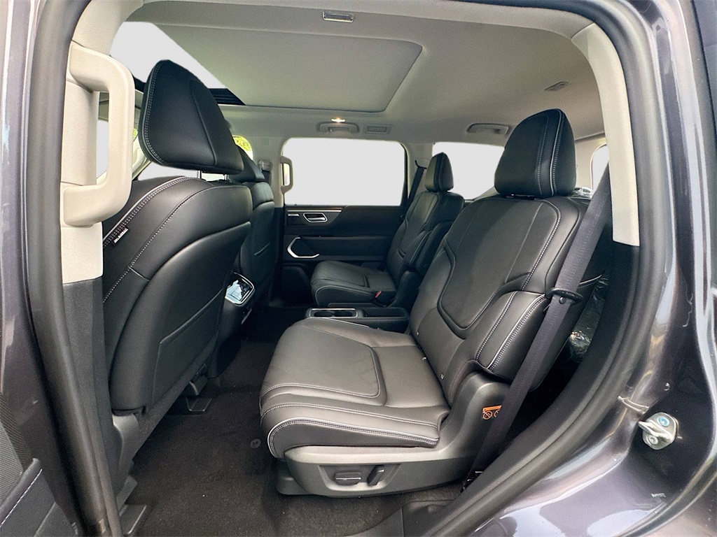 2026 Infiniti QX80 Luxe photo 23
