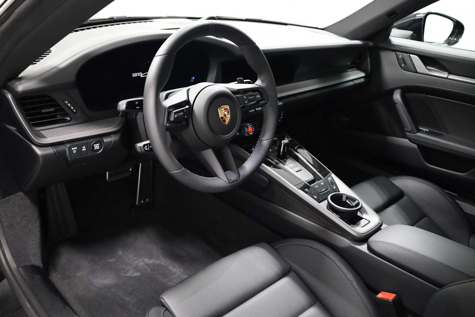 2025 Porsche 911 photo 4