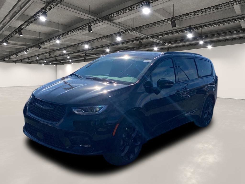2026 Chrysler Pacifica Limited photo 2