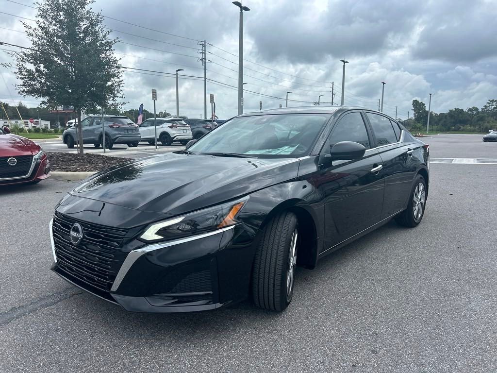 2025 Nissan Altima 2.5 S photo 3