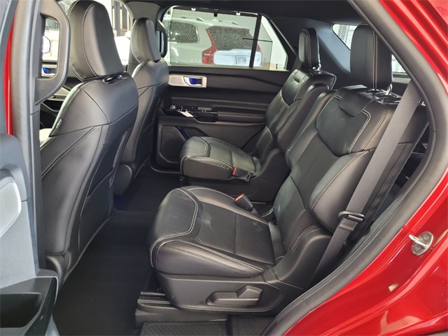2021 Ford Explorer ST photo 4