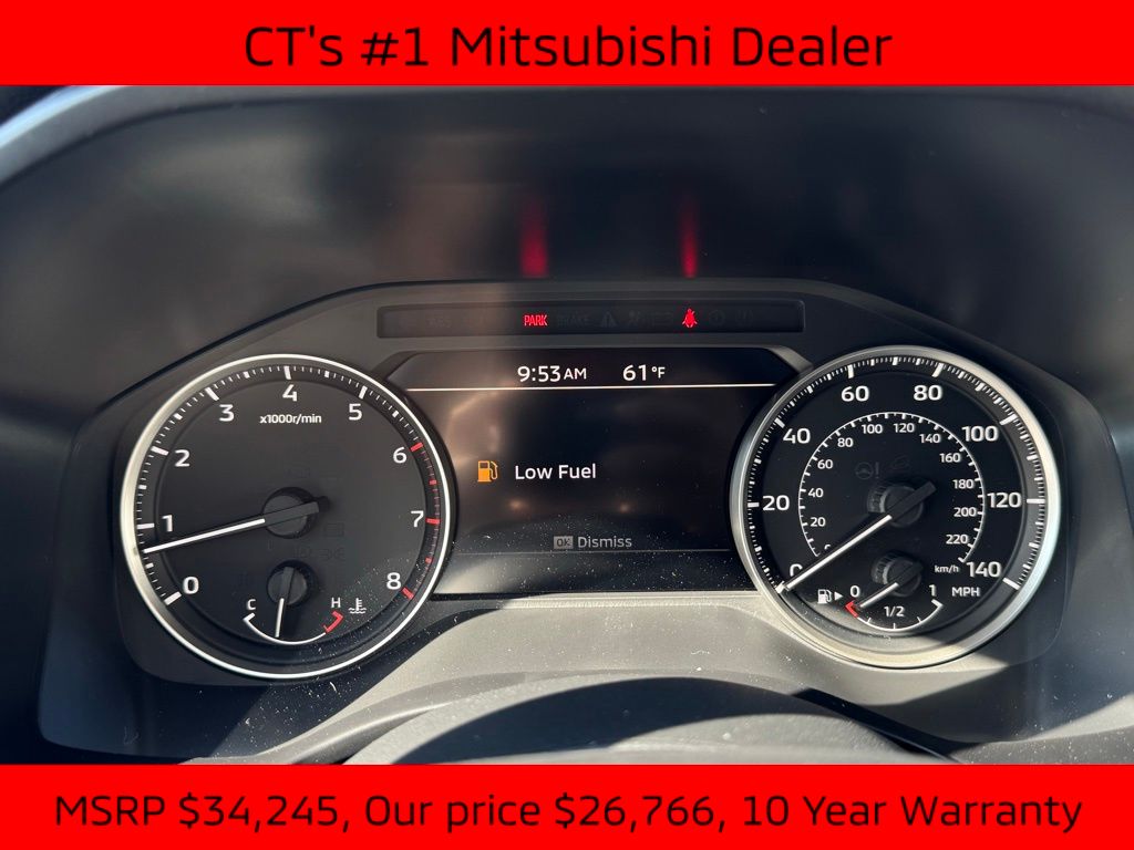 2025 Mitsubishi Outlander ES photo 8
