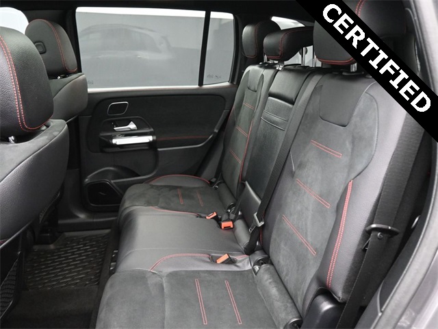 2024 Mercedes Benz GLB 250 photo 9