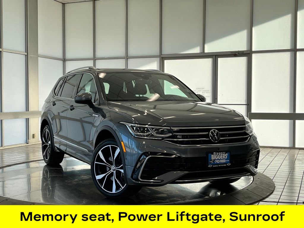 2023 Volkswagen Tiguan SEL R-LINE's photo