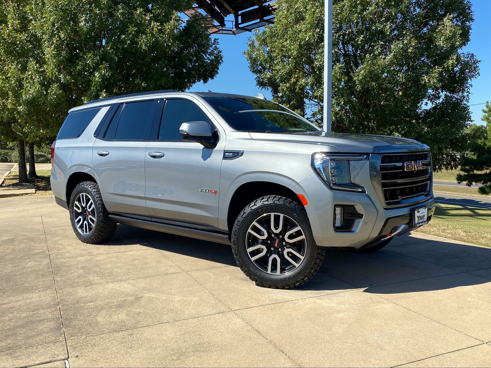 2023 GMC Yukon AT4's photo