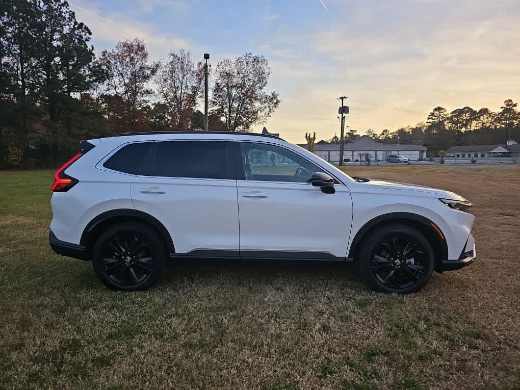 2023 Honda CR-V Hybrid Sport Touring photo 3