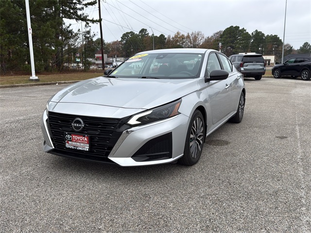 2024 Nissan Altima SV