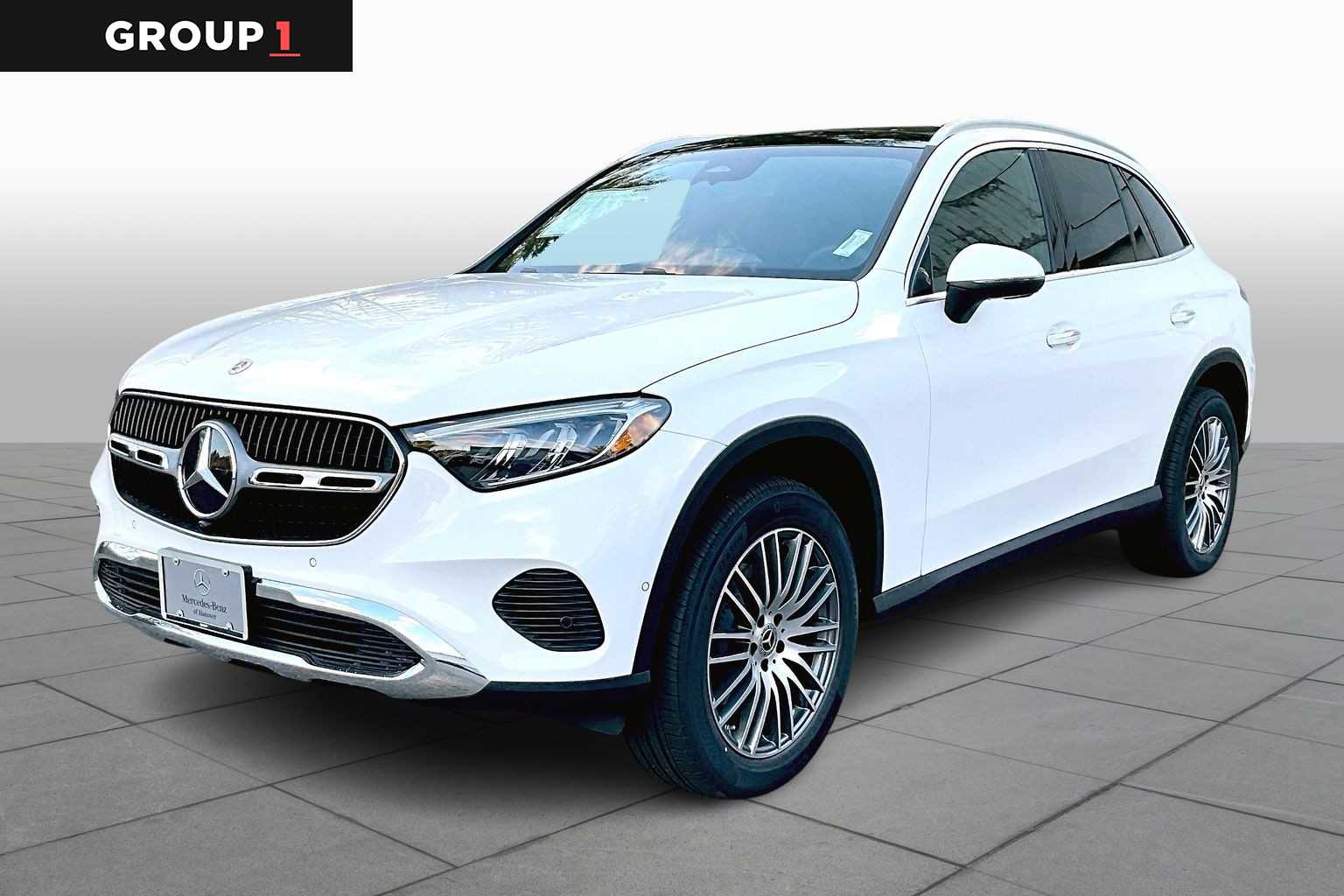 2026 Mercedes-Benz GLC Base's photo