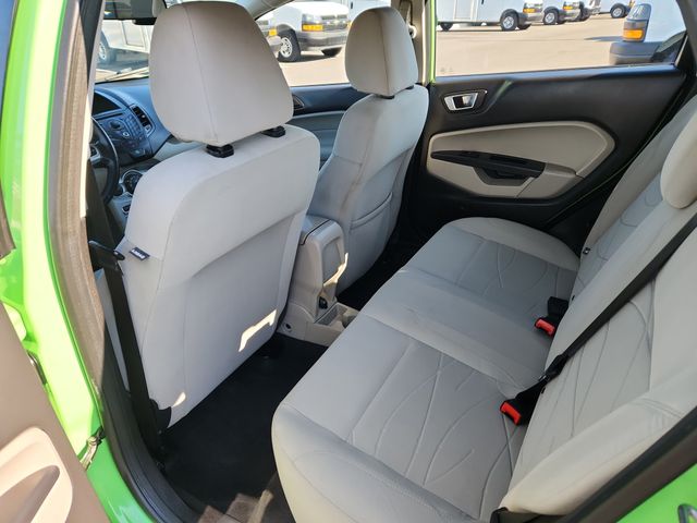 2014 Ford Fiesta SE photo 14
