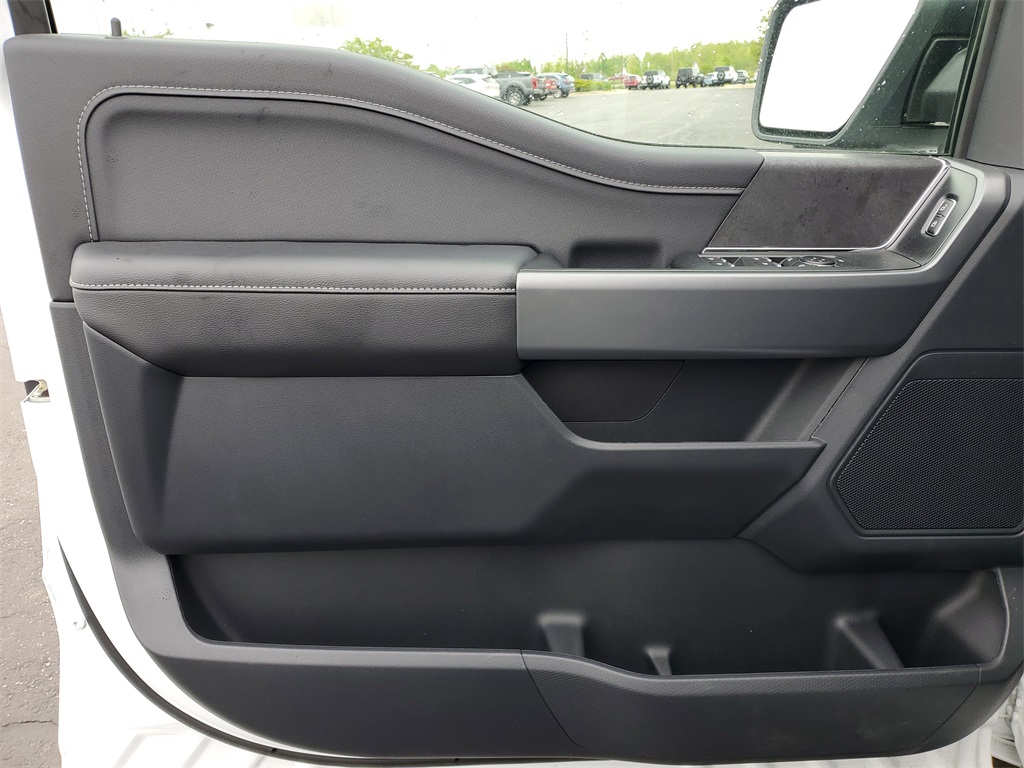 2025 Ford F-150 XLT photo 20