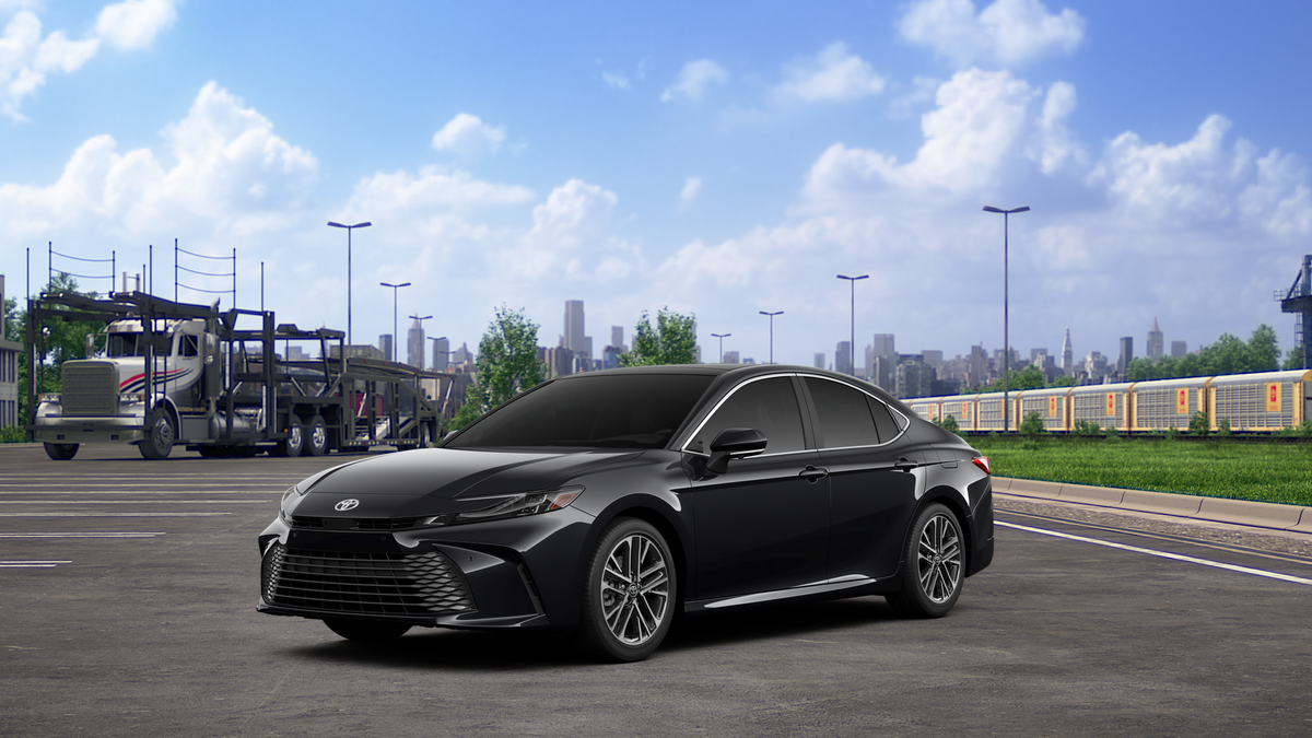 2026 Toyota Camry XLE's photo