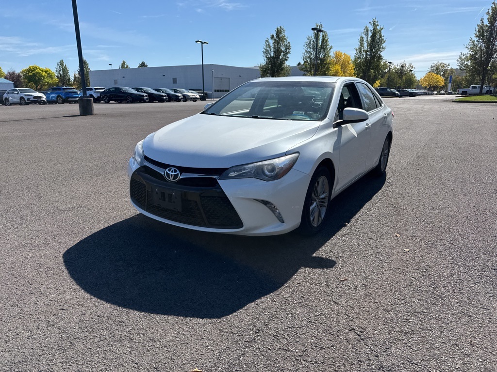 2017 Toyota Camry XLE XSE photo 3