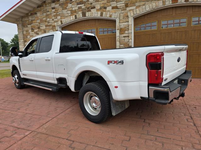 2023 Ford F-350 Lariat photo 5