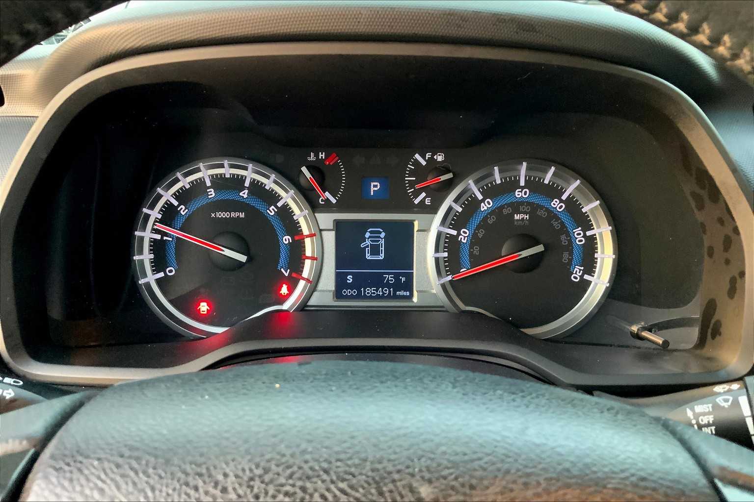 2016 Toyota 4Runner Trail Premium photo 24