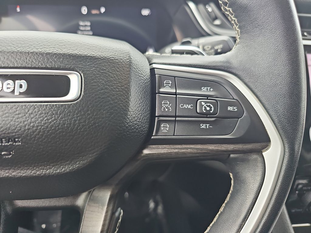 2022 Jeep Grand Cherokee Limited photo 18
