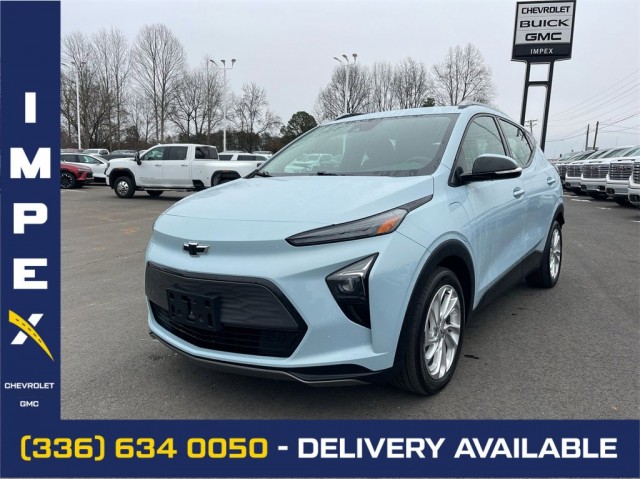 2023 Chevrolet Bolt EUV LT's photo
