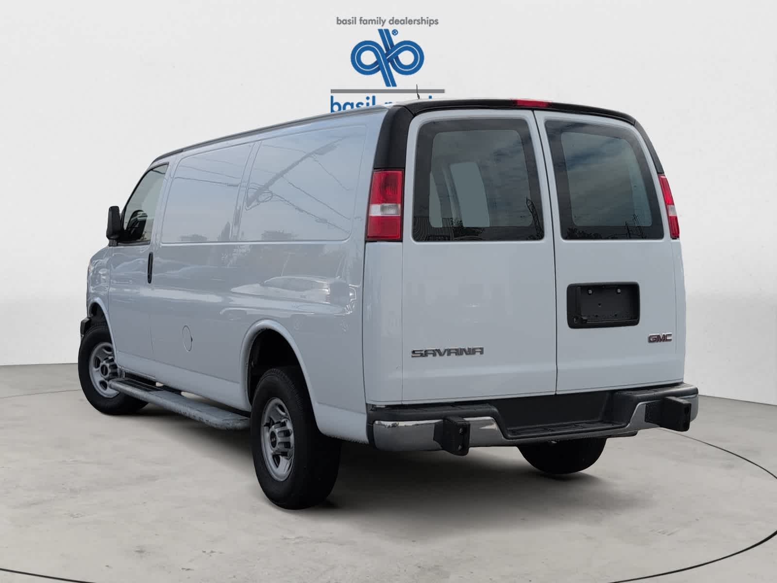 2023 Gmc Savana 2500 Cargo photo 2