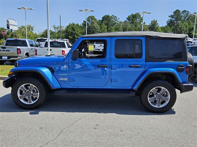 2022 Jeep Wrangler Unlimited Sahara photo 2