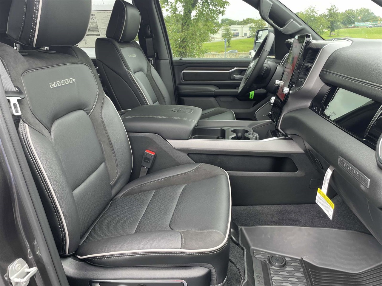 2026 Ram 1500 Laramie photo 26