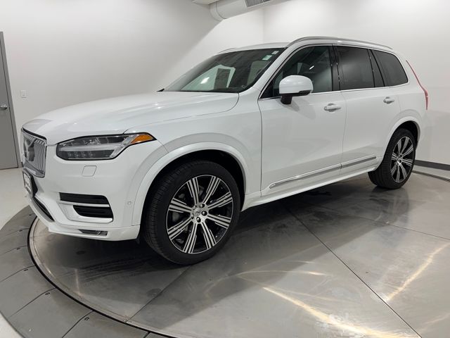 2022 Volvo XC90 Inscription's photo
