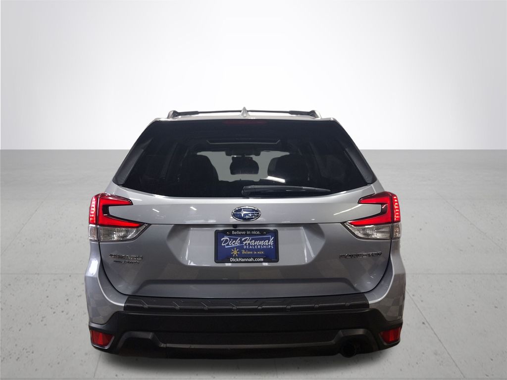 2020 Subaru Forester Limited photo 10