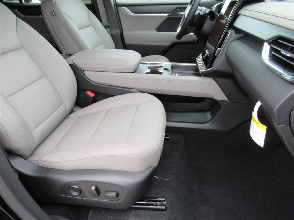 2026 Gmc Acadia Elevation photo 7