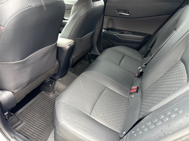 2022 Toyota C-HR Limited photo 26