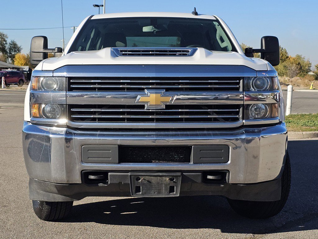 2018 Chevrolet Silverado 3500HD Work Truck photo 3