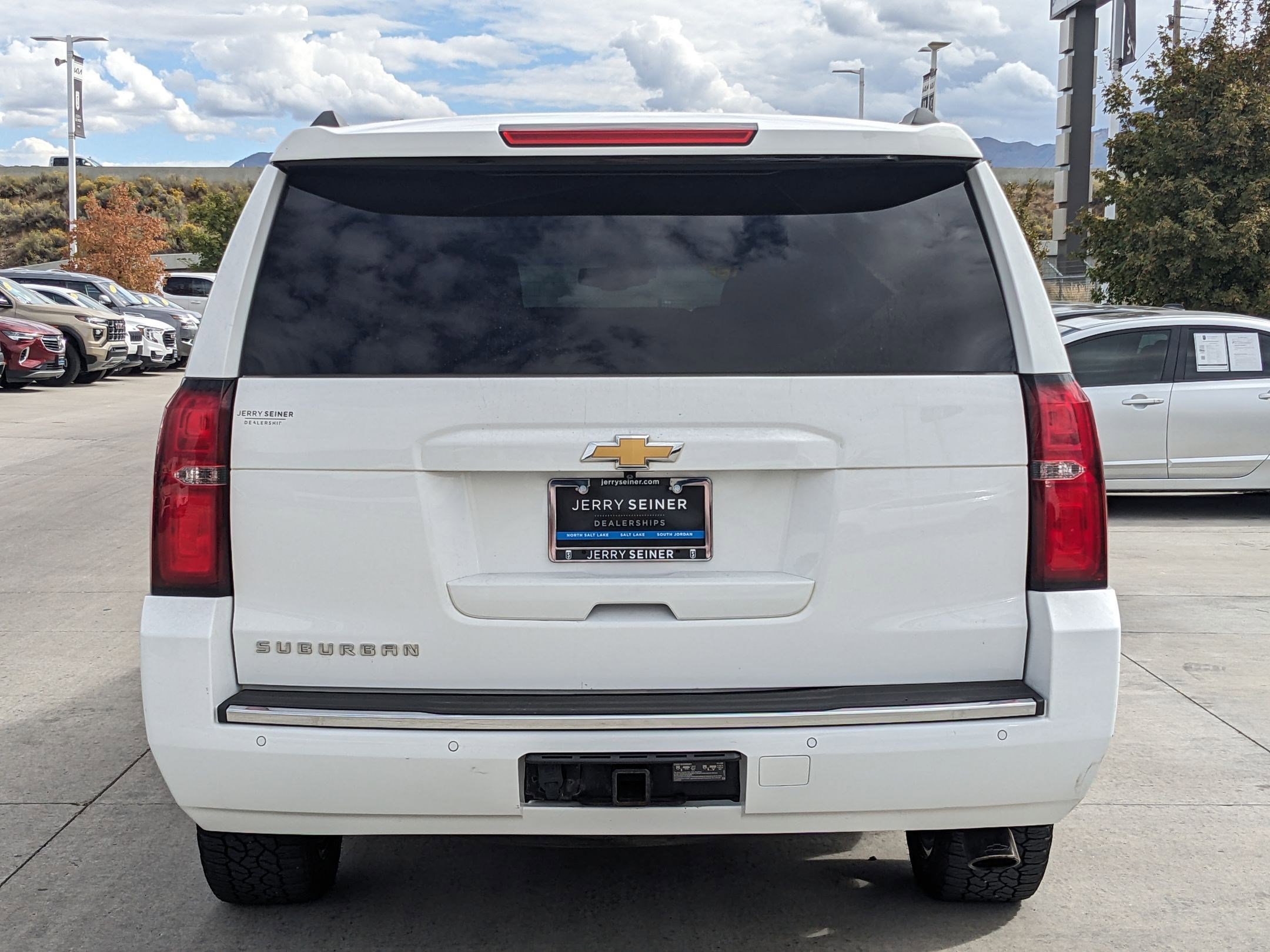 2015 Chevrolet Suburban LTZ photo 4