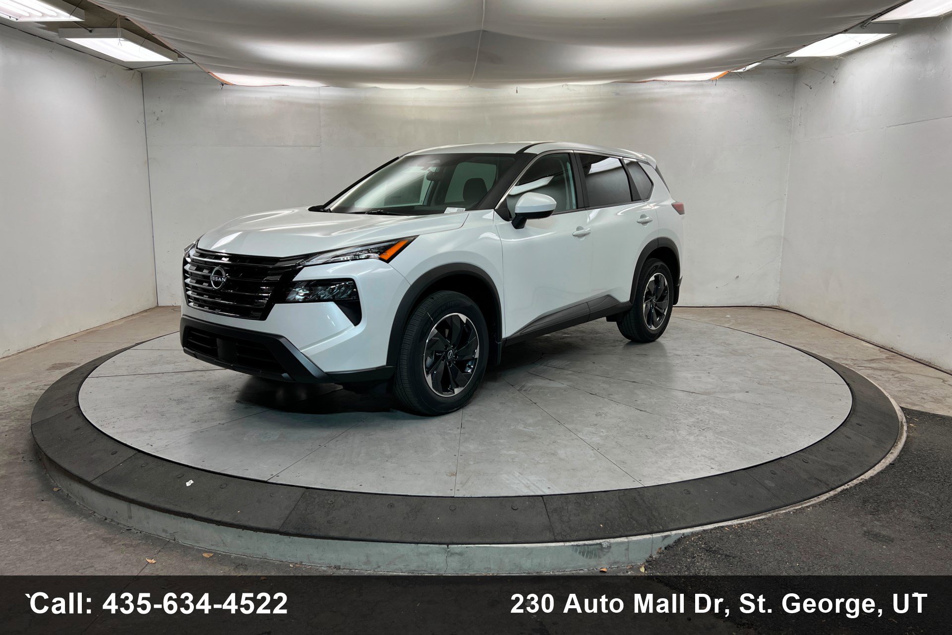 2026 Nissan Rogue SV's photo