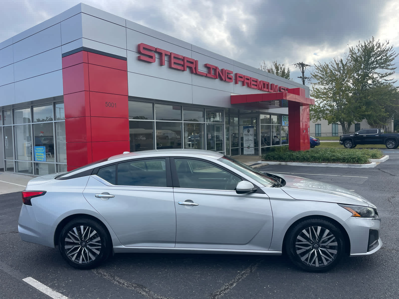 2023 Nissan Altima SV