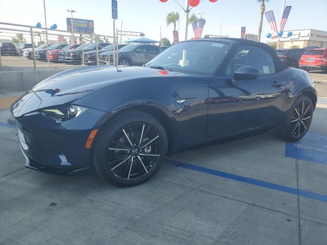 2025 Mazda MX-5 Miata Grand Touring's photo