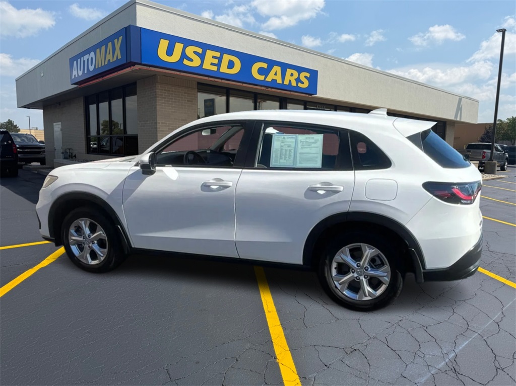 2025 Honda HR-V LX photo 4