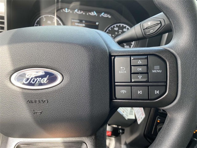 2025 Ford F-550 photo 17