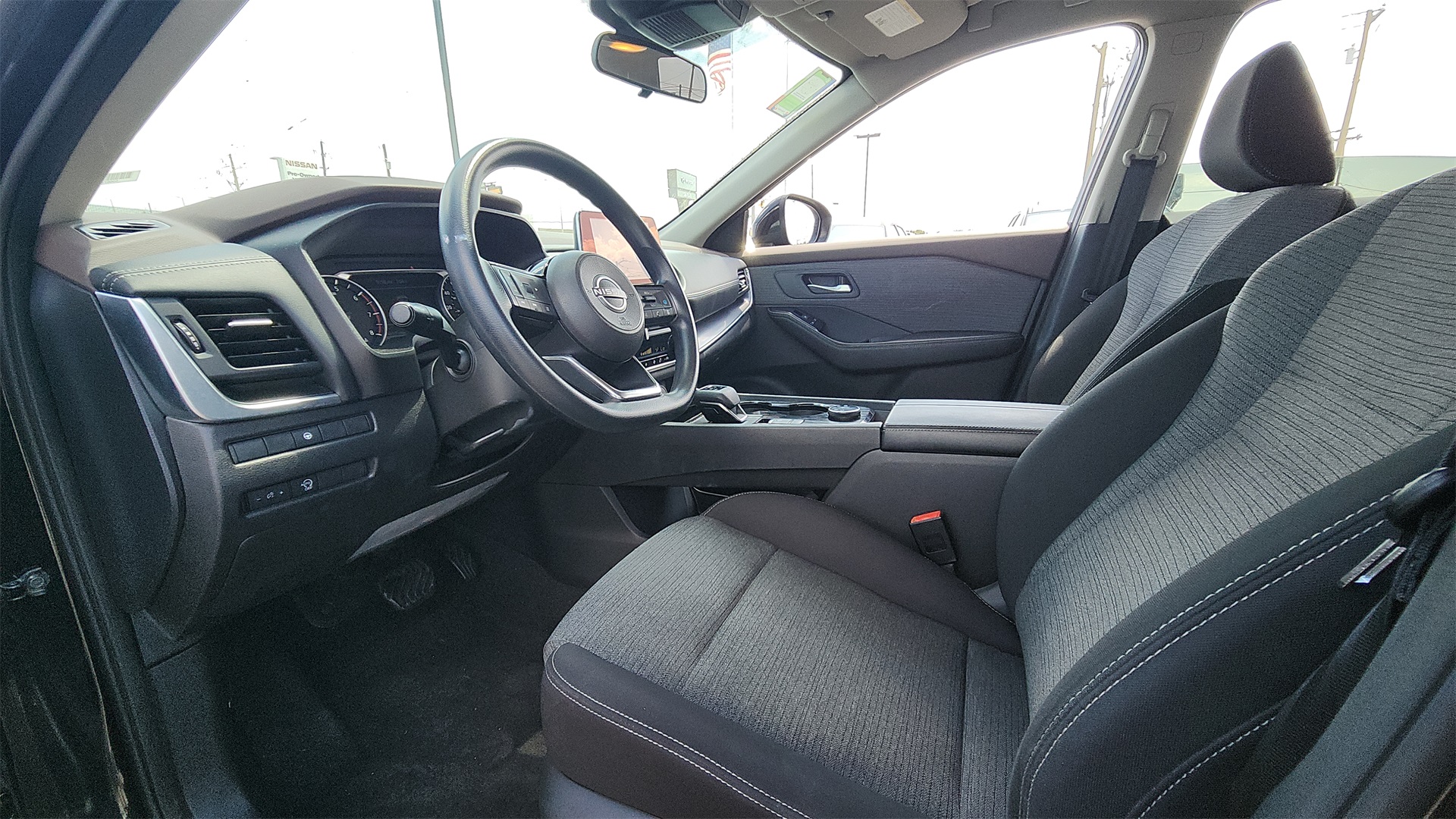 2023 Nissan Rogue SV photo 9
