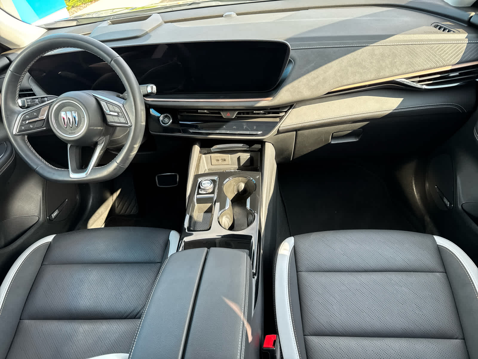 2025 Buick Envision Sport Touring photo 5