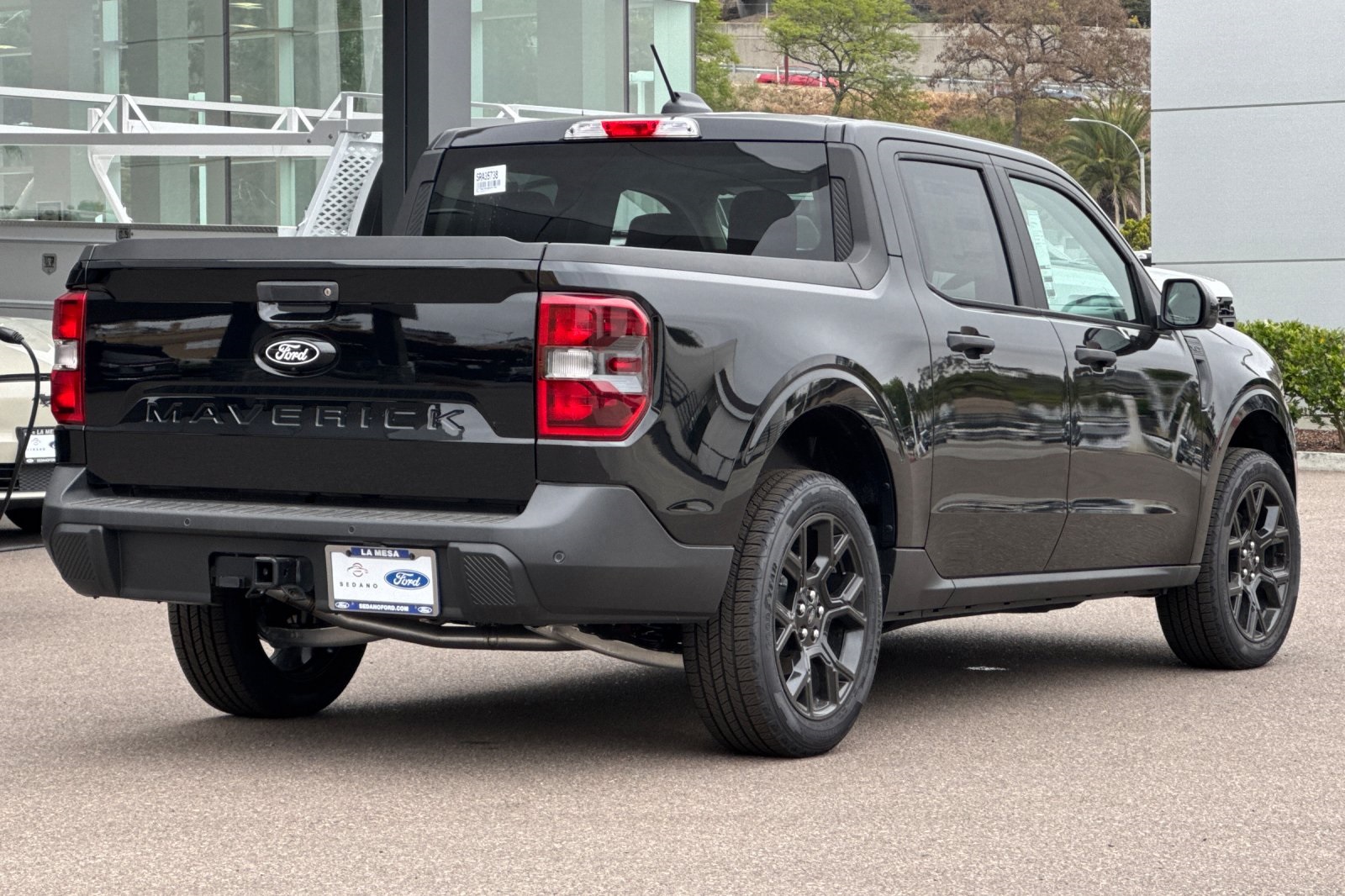2025 Ford Maverick XLT photo 2