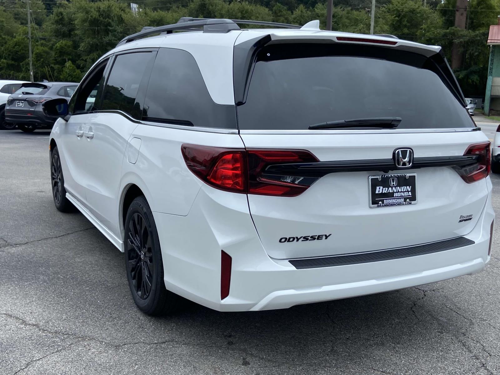 2026 Honda Odyssey photo 3