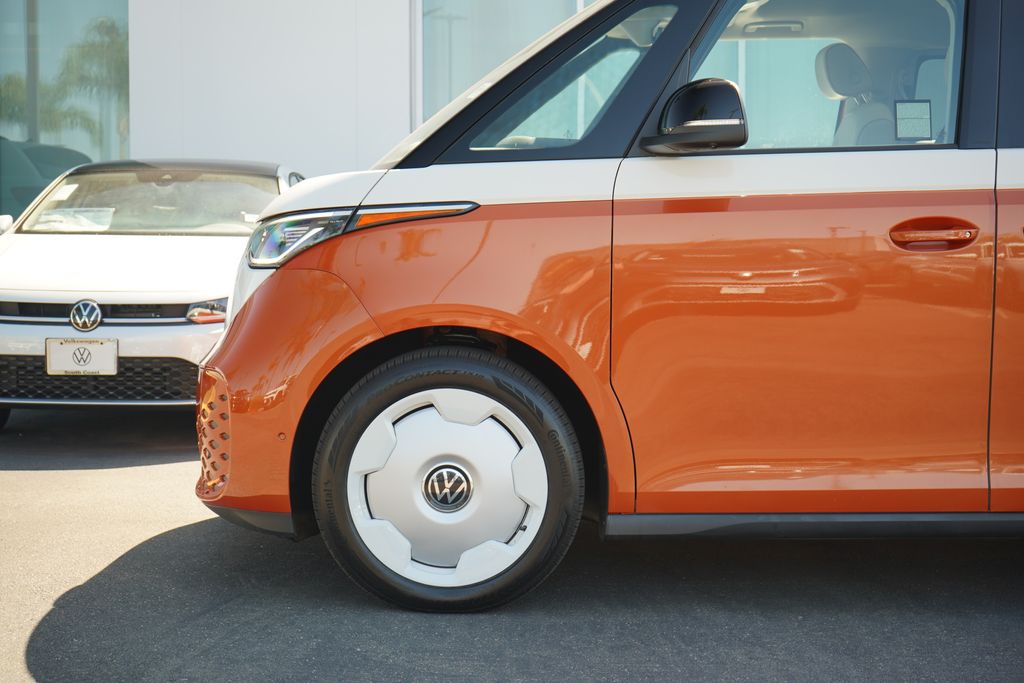 2025 Volkswagen ID. Buzz photo 2
