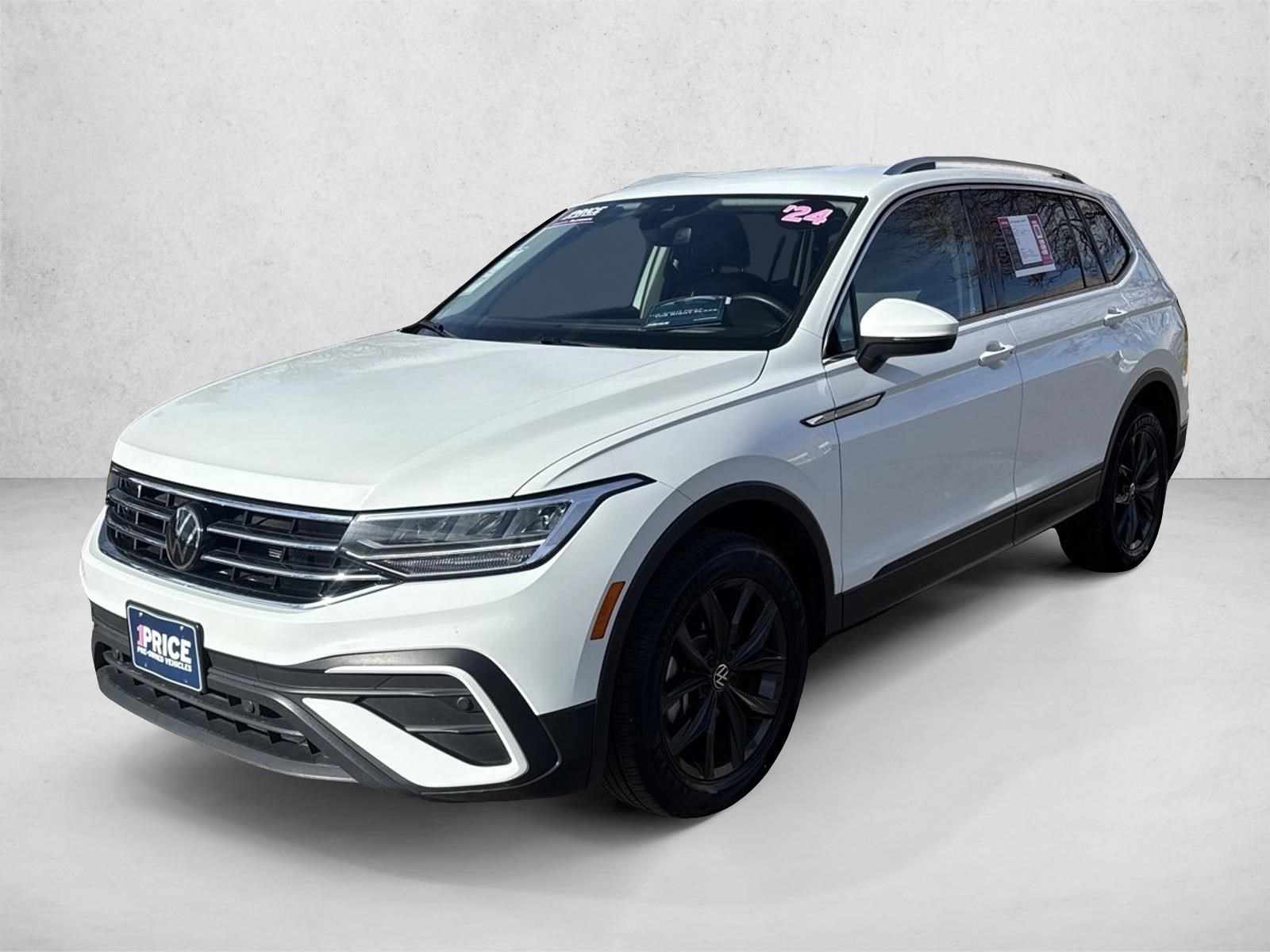 2024 Volkswagen Tiguan SE's photo